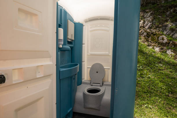 Best VIP or Luxury Restroom Trailers  in Delisle, MS